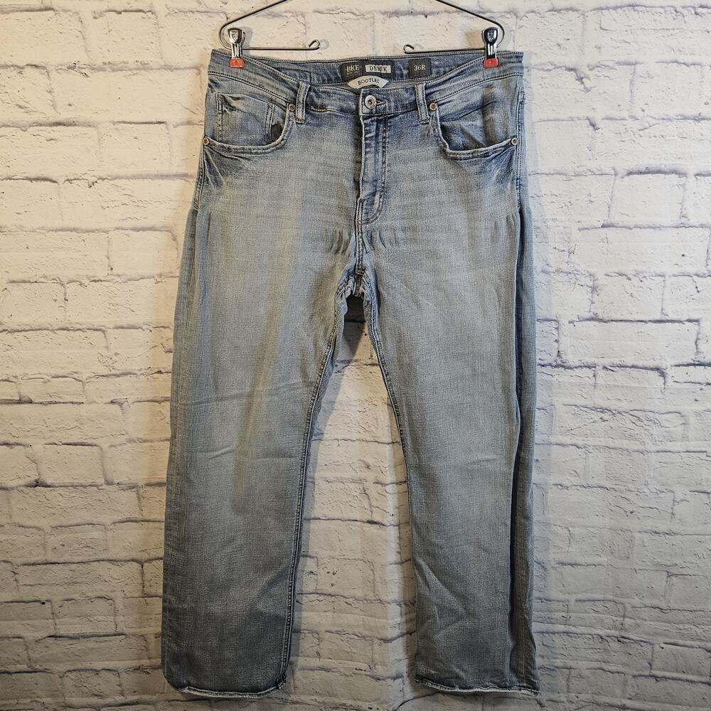 BKE Derek Bootleg Men's Blue Light Wash Denim Jeans Size 36R Casual